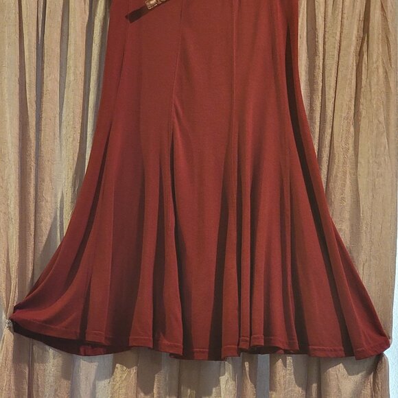 Women's skirt with belt - Picture 4 of 5